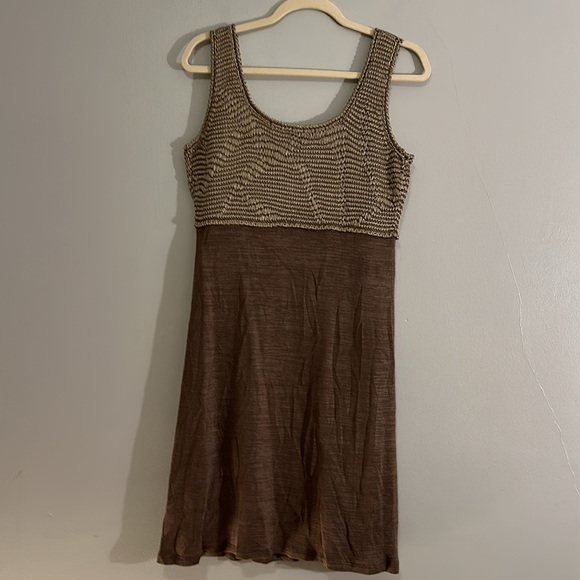 EUC like new brown Diktons knit dress size medium 8/10 - Picture 2 of 9